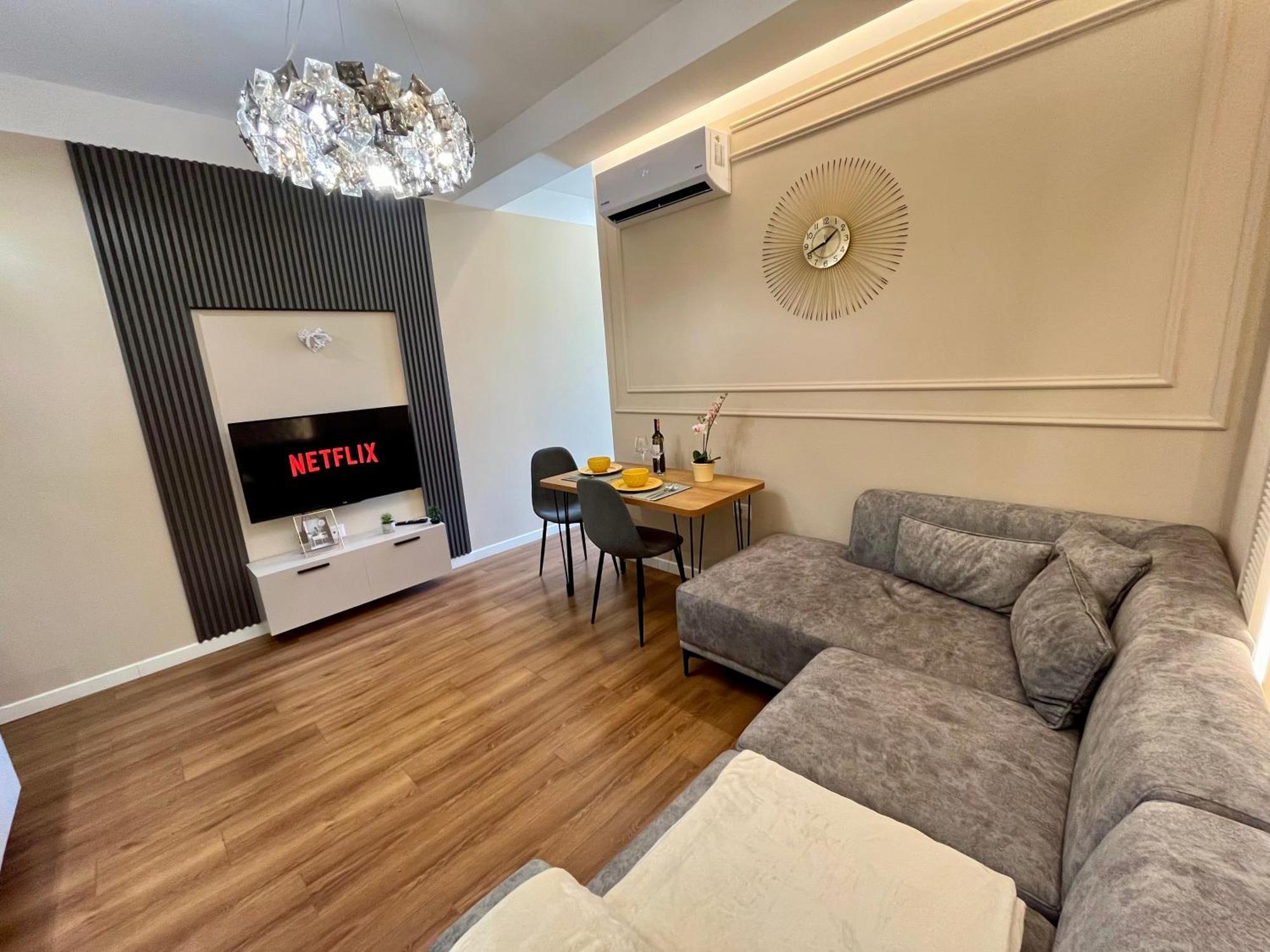 City Center Cozy Apartment Тирана Екстериор снимка