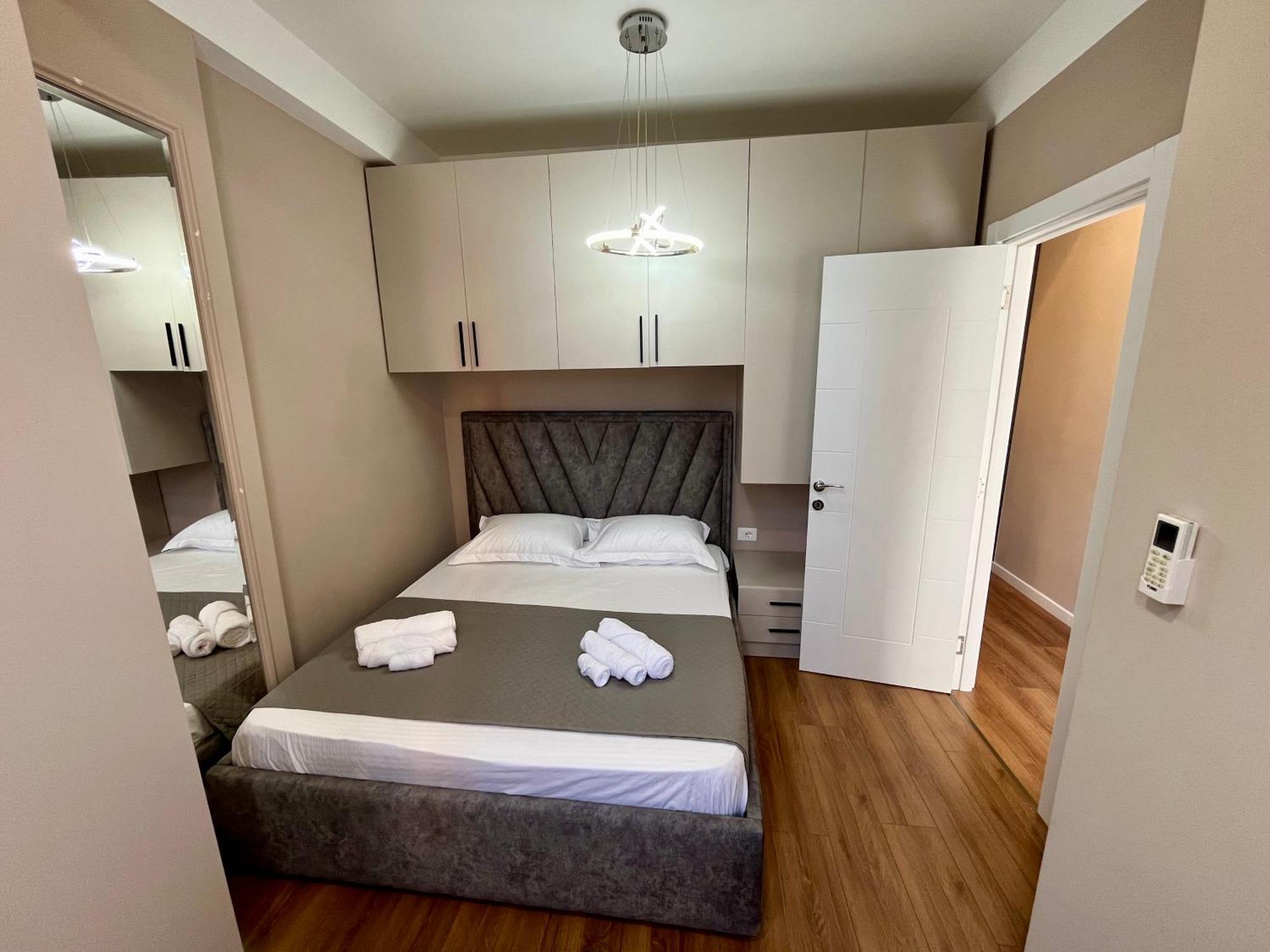 City Center Cozy Apartment Тирана Екстериор снимка