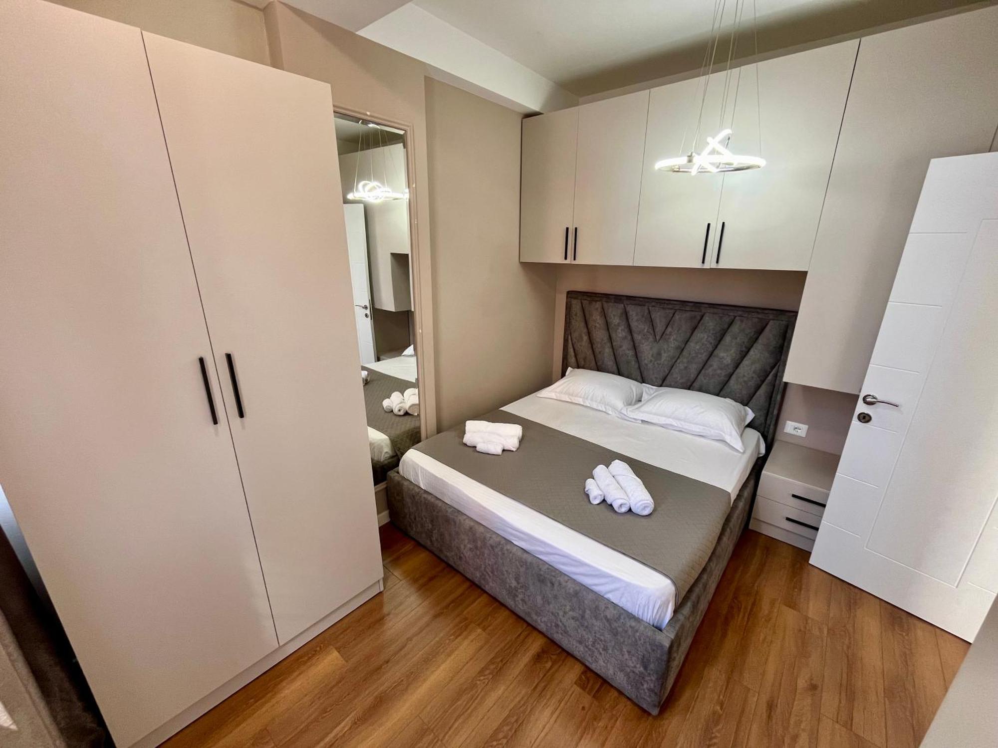 City Center Cozy Apartment Тирана Екстериор снимка