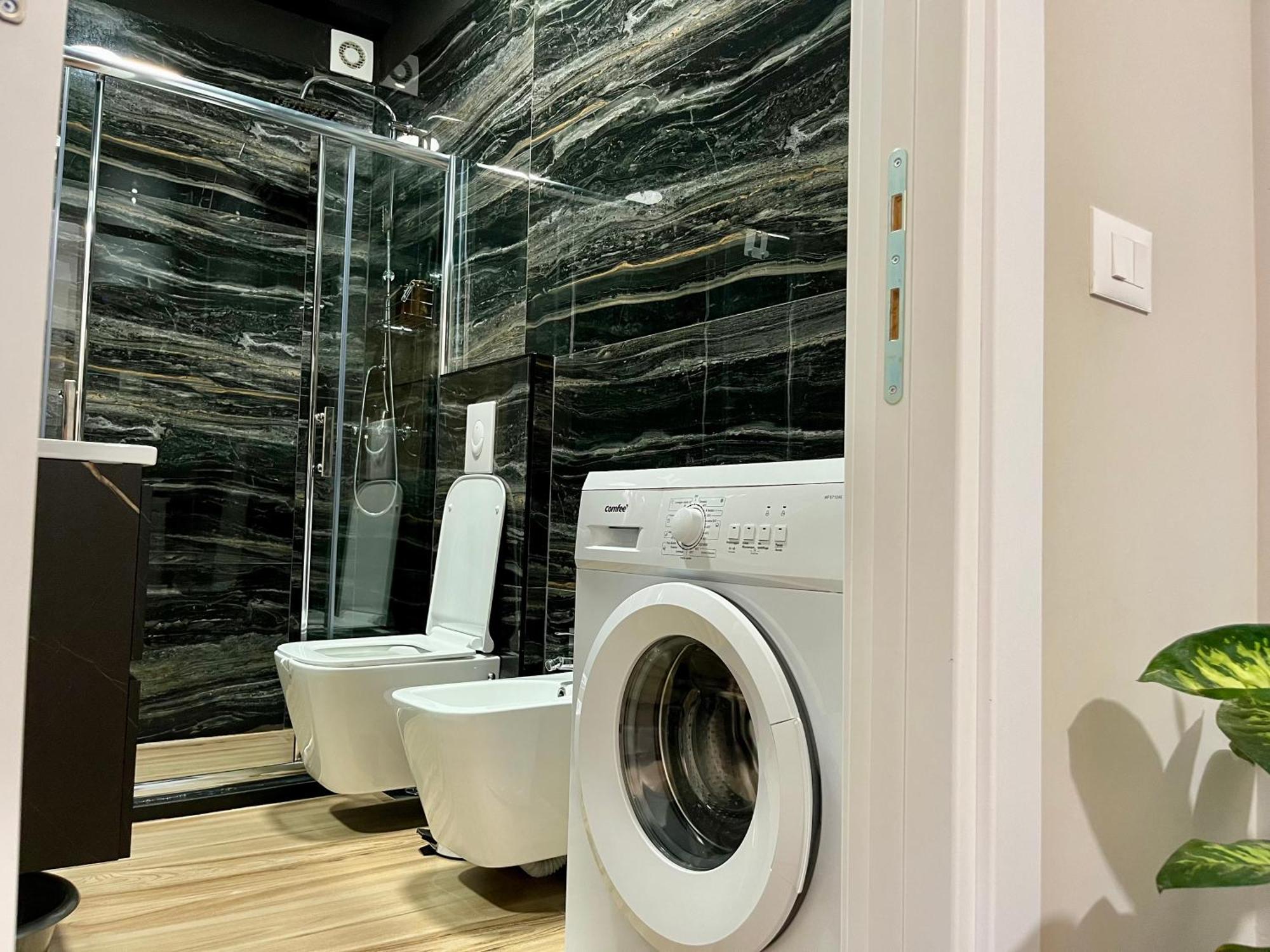 City Center Cozy Apartment Тирана Екстериор снимка